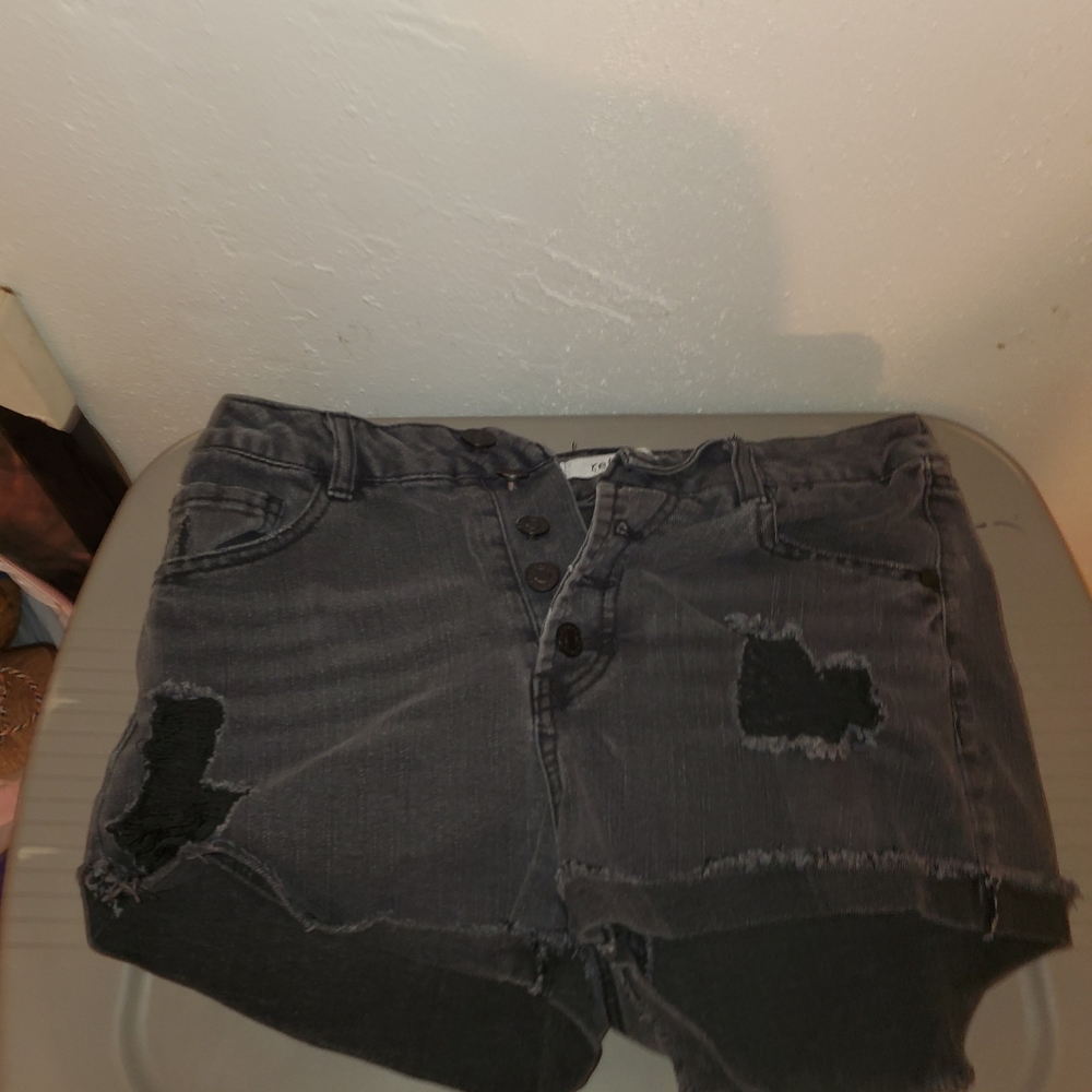Refuge shorts